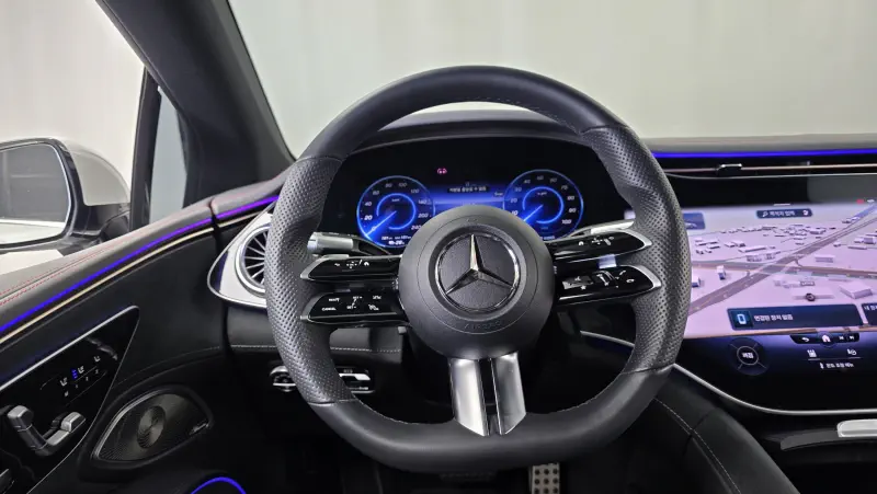 Mercedes-Benz EQS