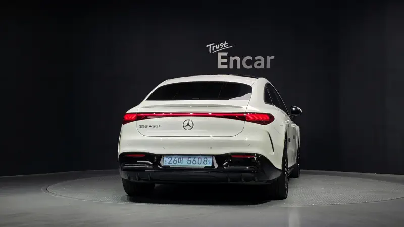 Mercedes-Benz EQS