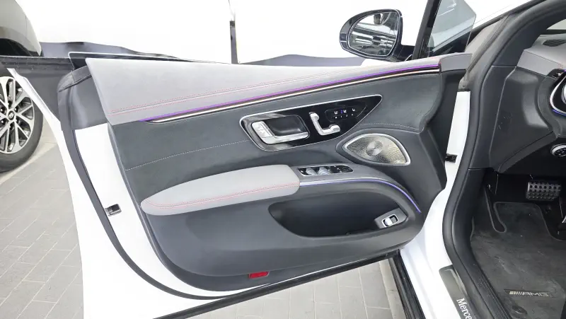 Mercedes-Benz EQS