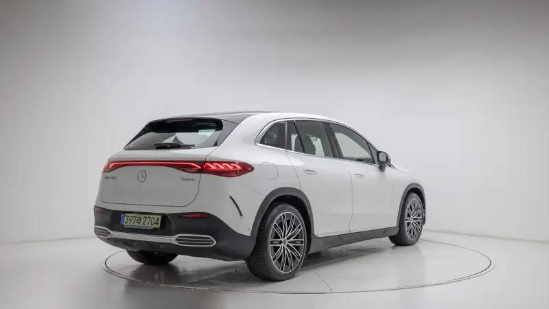 Mercedes-Benz EQE