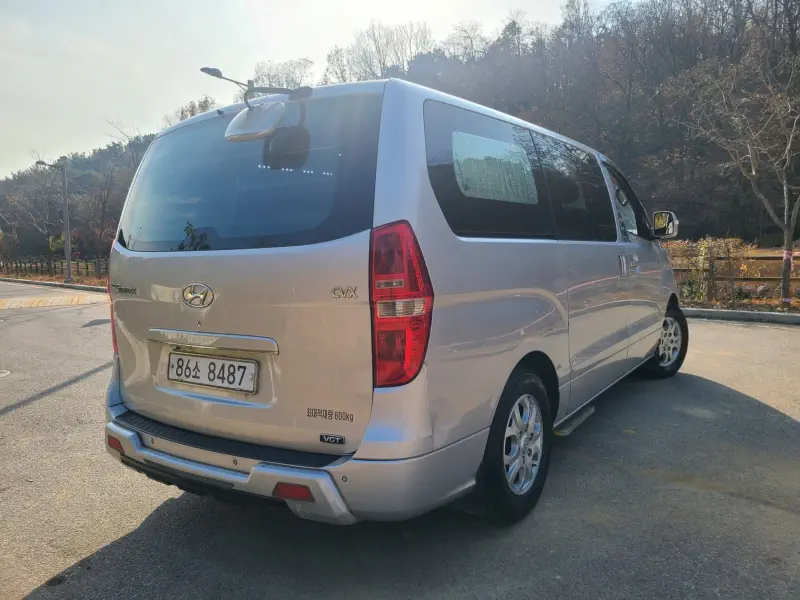 Hyundai Grand Starex