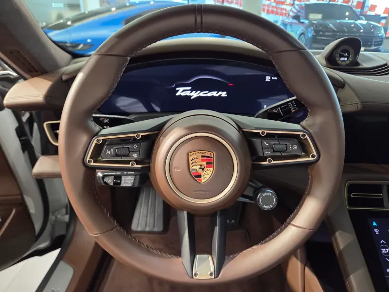 Porsche Taycan