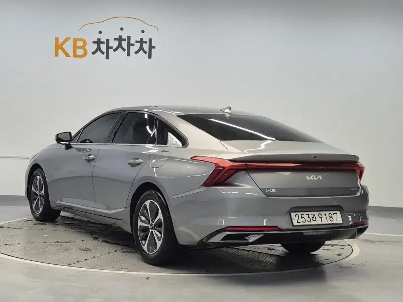 Kia K8