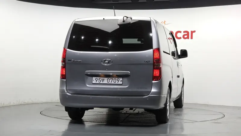 Hyundai Grand Starex