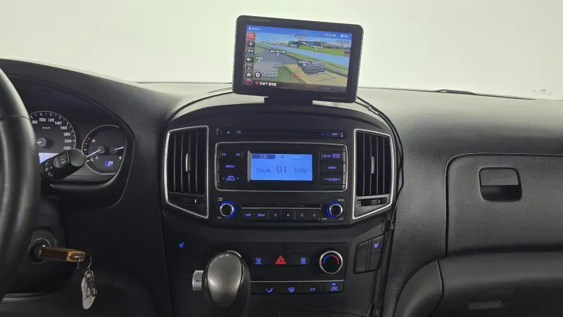 Hyundai Grand Starex