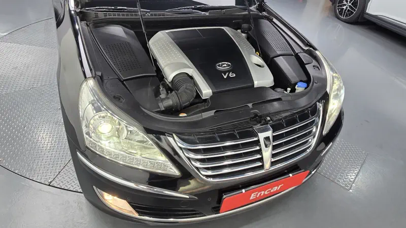 Hyundai Equus