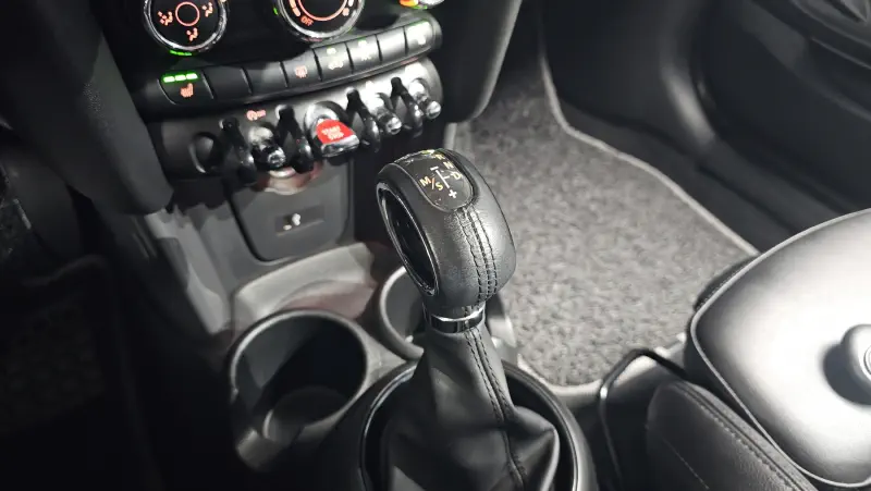 MINI Hatch