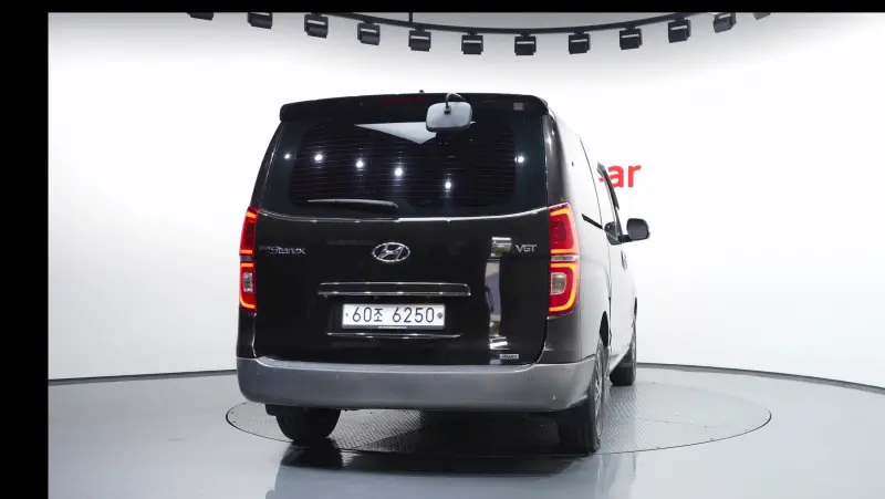 Hyundai Grand Starex
