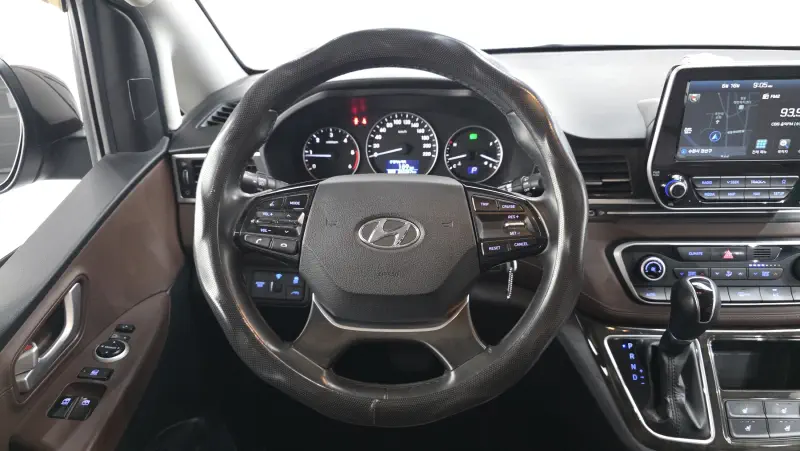 Hyundai Grand Starex