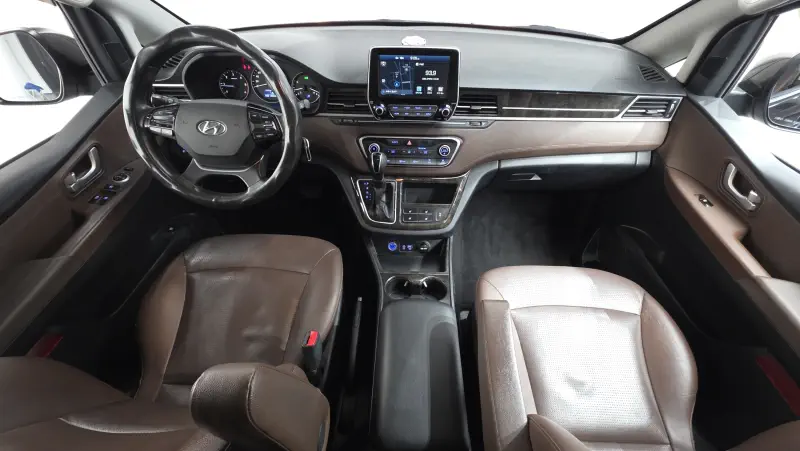 Hyundai Grand Starex