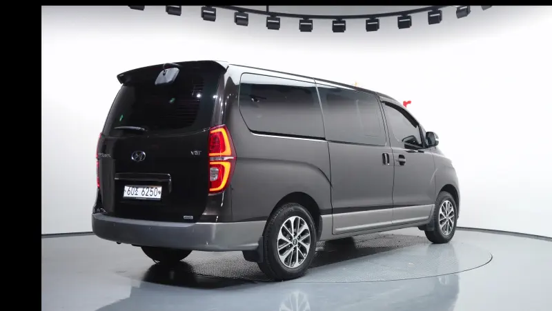 Hyundai Grand Starex