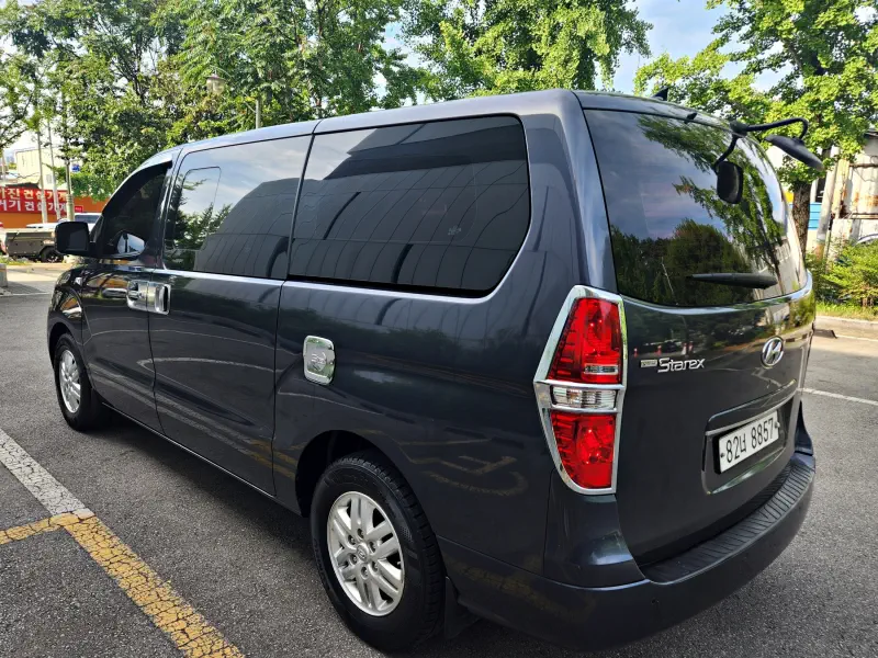 Hyundai Grand Starex