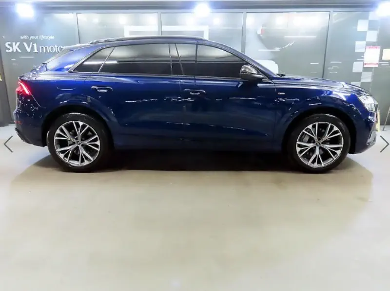 Audi Q8