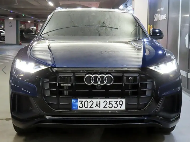 Audi Q8