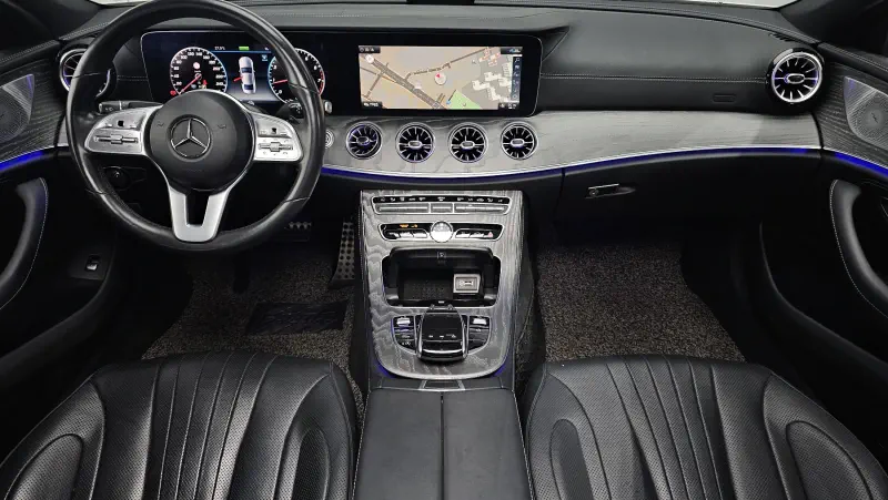 Mercedes-Benz CLS-Class