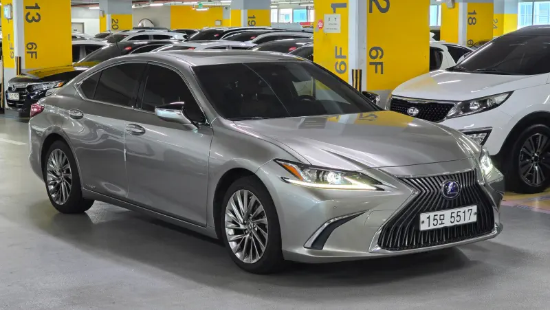 Lexus ES300h