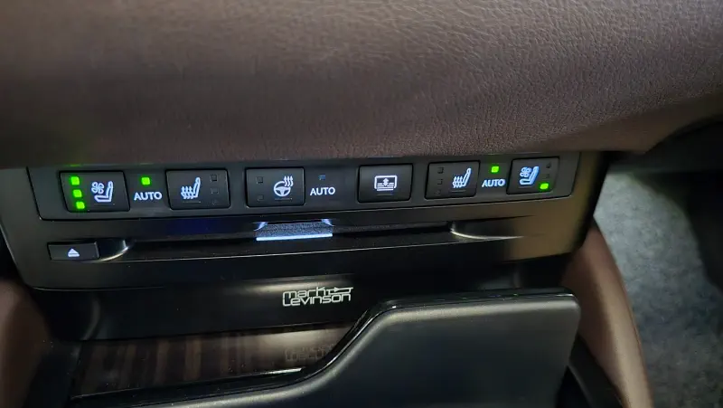 Lexus ES300h