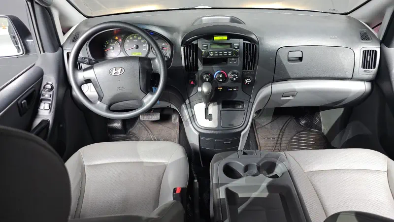 Hyundai Grand Starex