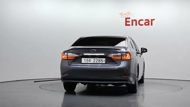 Lexus ES300h