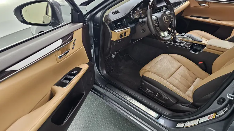 Lexus ES300h