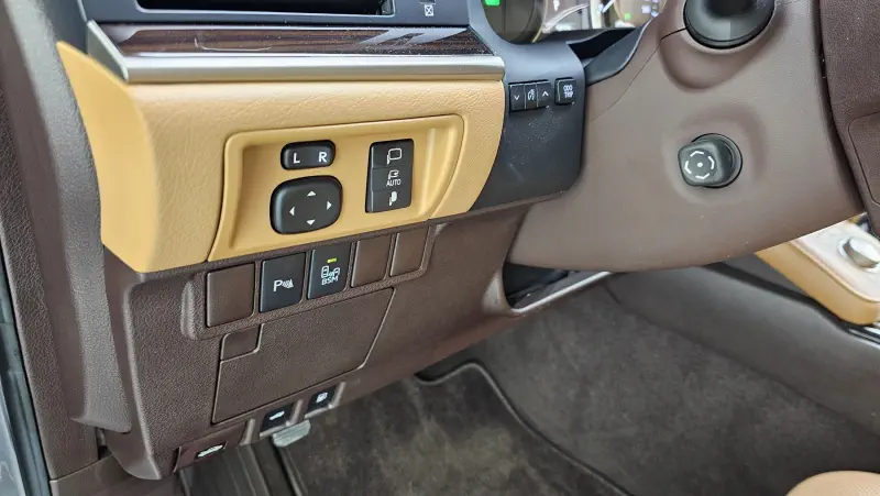 Lexus ES300h