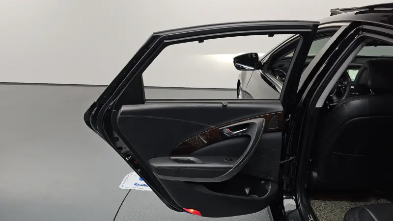 Hyundai Aslan