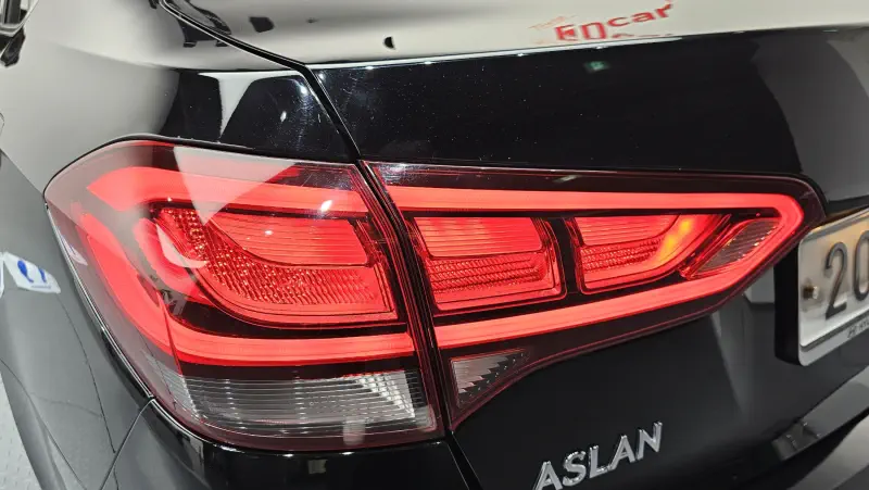 Hyundai Aslan