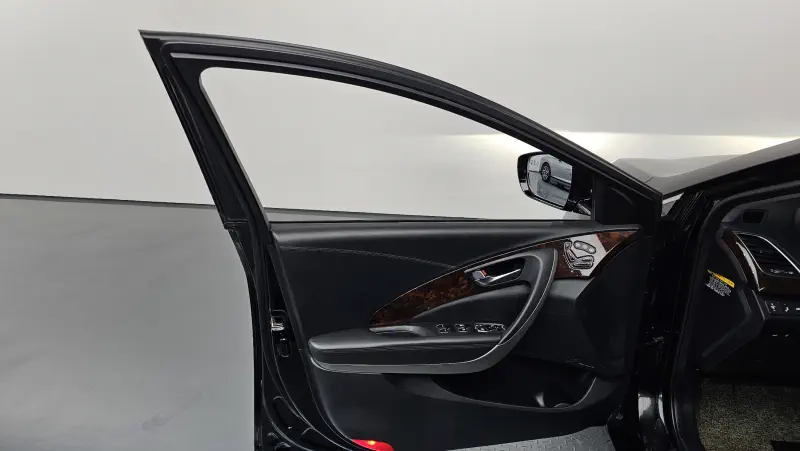 Hyundai Aslan