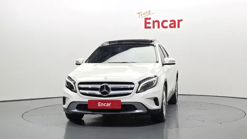 Mercedes-Benz GLA-Class