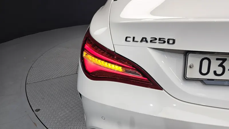Mercedes-Benz CLA-Class