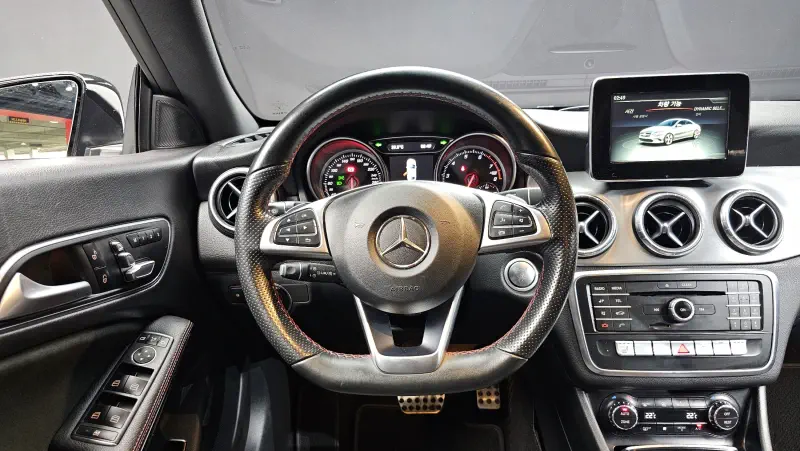 Mercedes-Benz CLA-Class