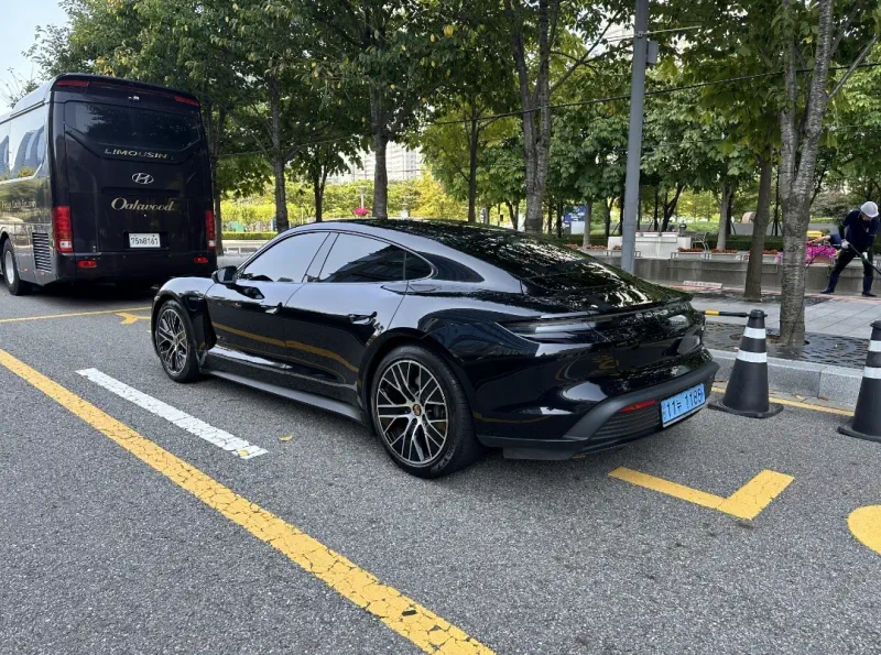 Porsche Taycan