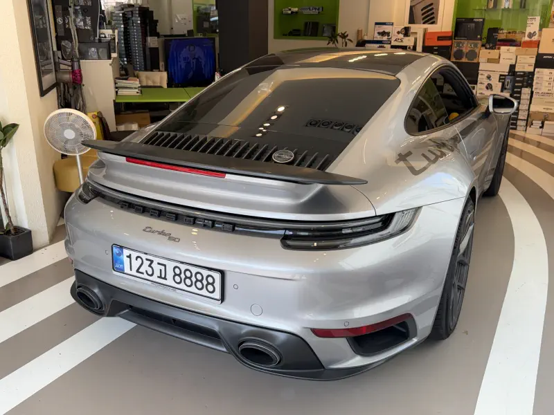 Porsche 911