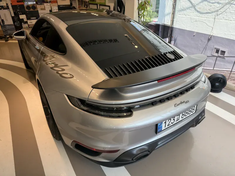 Porsche 911