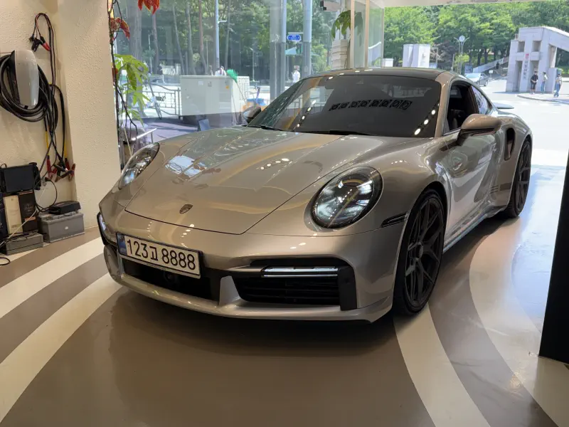Porsche 911