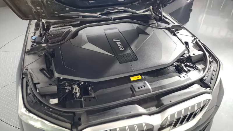 BMW i5
