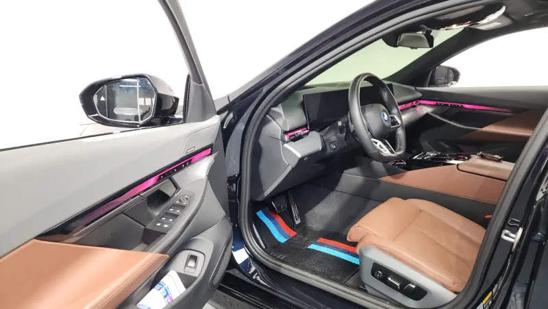 BMW i5