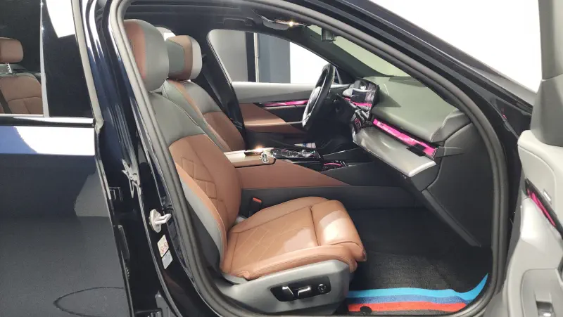BMW i5