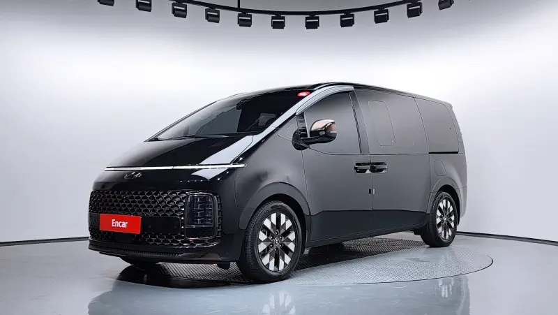 Hyundai Staria