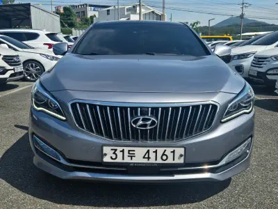 Hyundai Aslan