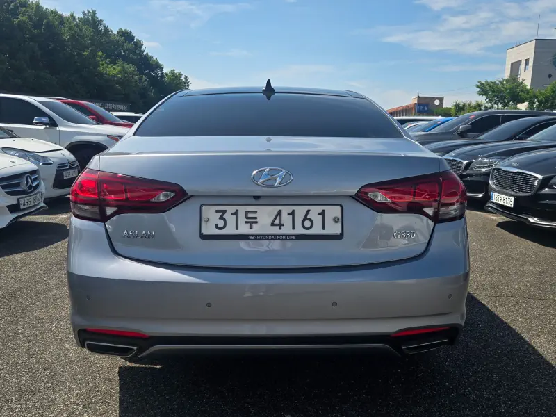 Hyundai Aslan