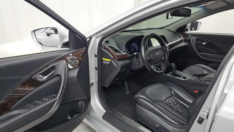 Hyundai Aslan