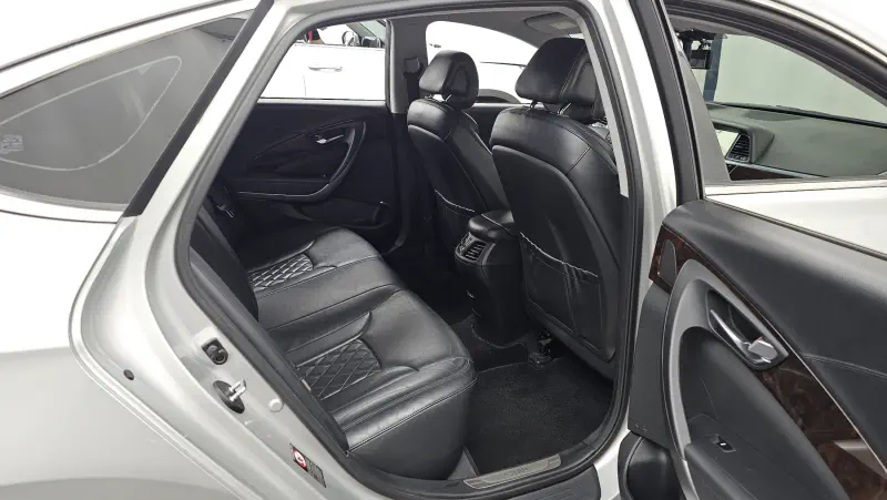 Hyundai Aslan