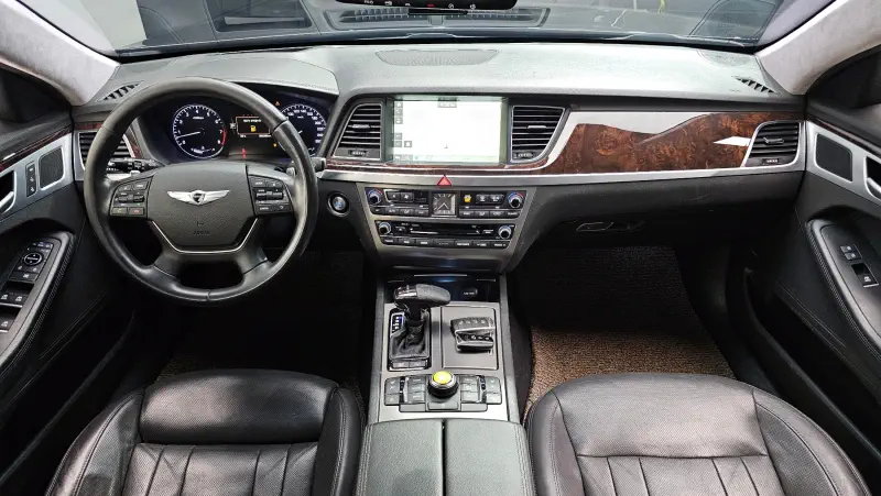 Hyundai Genesis