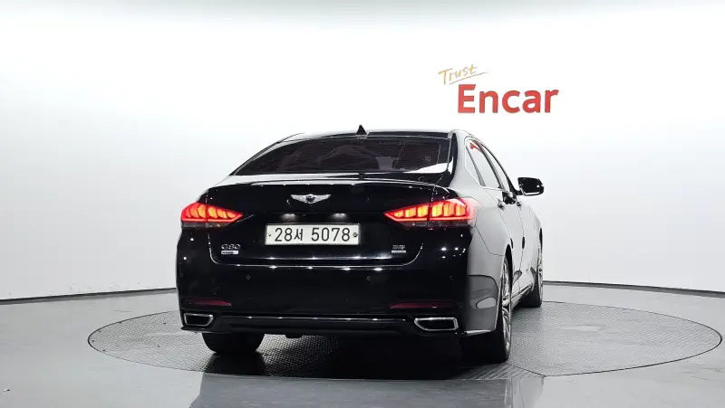 Hyundai Genesis