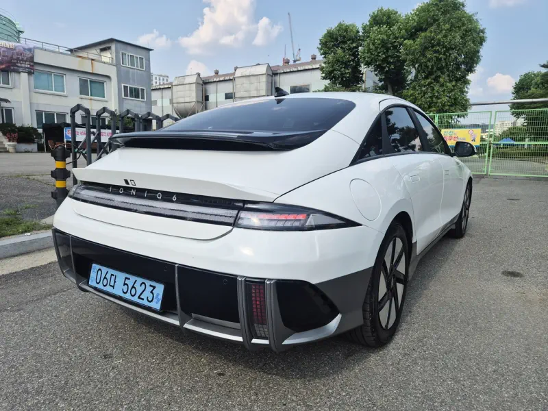 Hyundai Ioniq 6