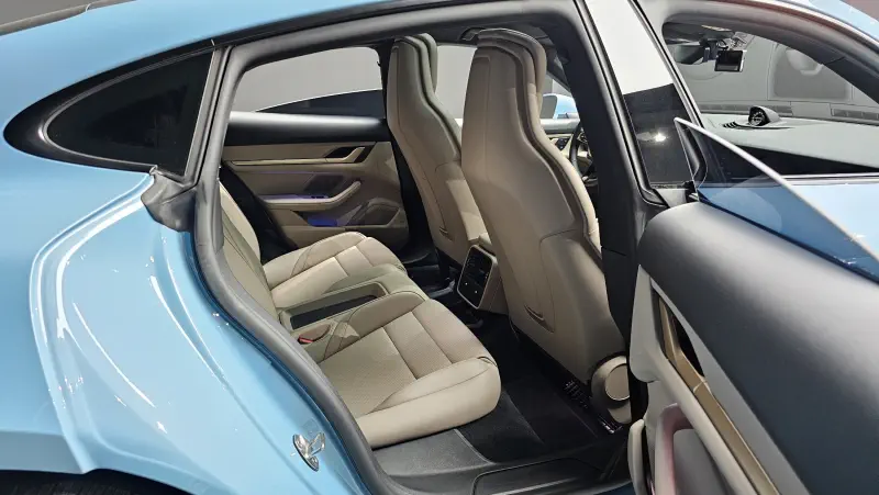 Porsche Taycan