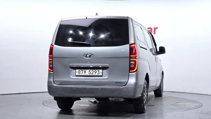Hyundai Grand Starex