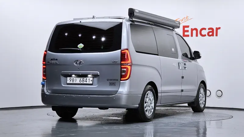 Hyundai Grand Starex