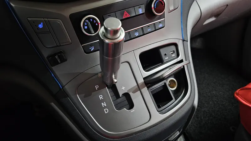 Hyundai Grand Starex